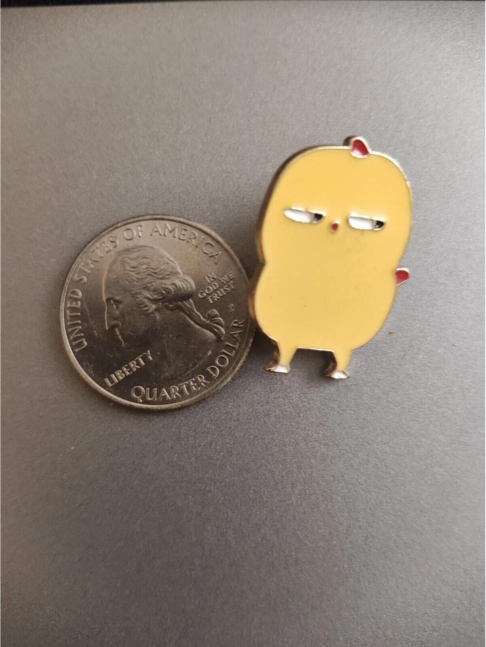 Metal Pin - Suspicious Chicken - For Collection Hat Jacket Vest Backpack NEW